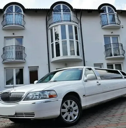 Prag Stripperlimo + Klubb Prag Stripperlimo + Klubb