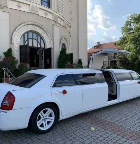 Warszawa STRIP LIMO FRÅN FLYGPLATSEN/TILL STADEN